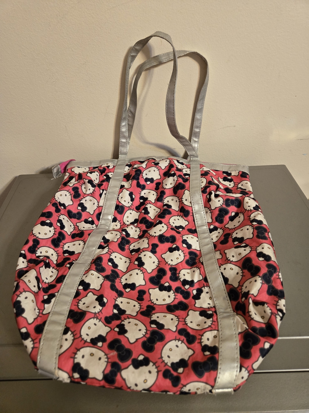 Sanrio Hello Kitty Pink All-Over Print Tote Bag / Satchel with Silver Trim